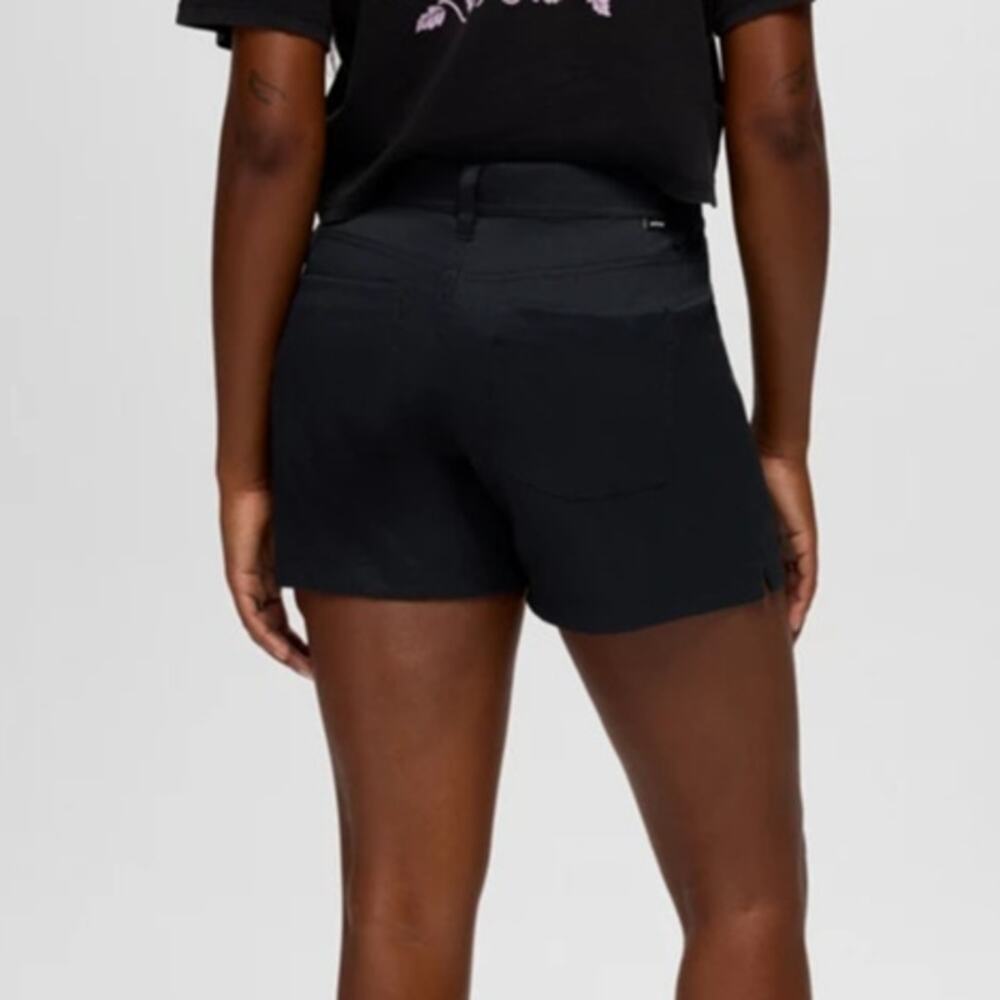 Prana Stretch Zion Halle Short Women's 12 Black 3" Inseam Standard Fit Mid Rise - Picture 2 of 11